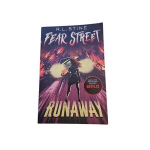 R.L. Stine Fear Street: Runaway Paperback 2021 Teen Horror Thriller Book